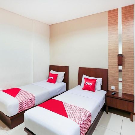 Capital O 1748 Thamrin Condotel Jakarta Exterior photo