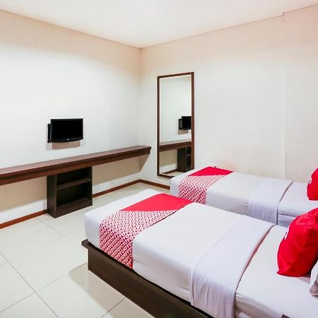 Capital O 1748 Thamrin Condotel Jakarta Exterior photo
