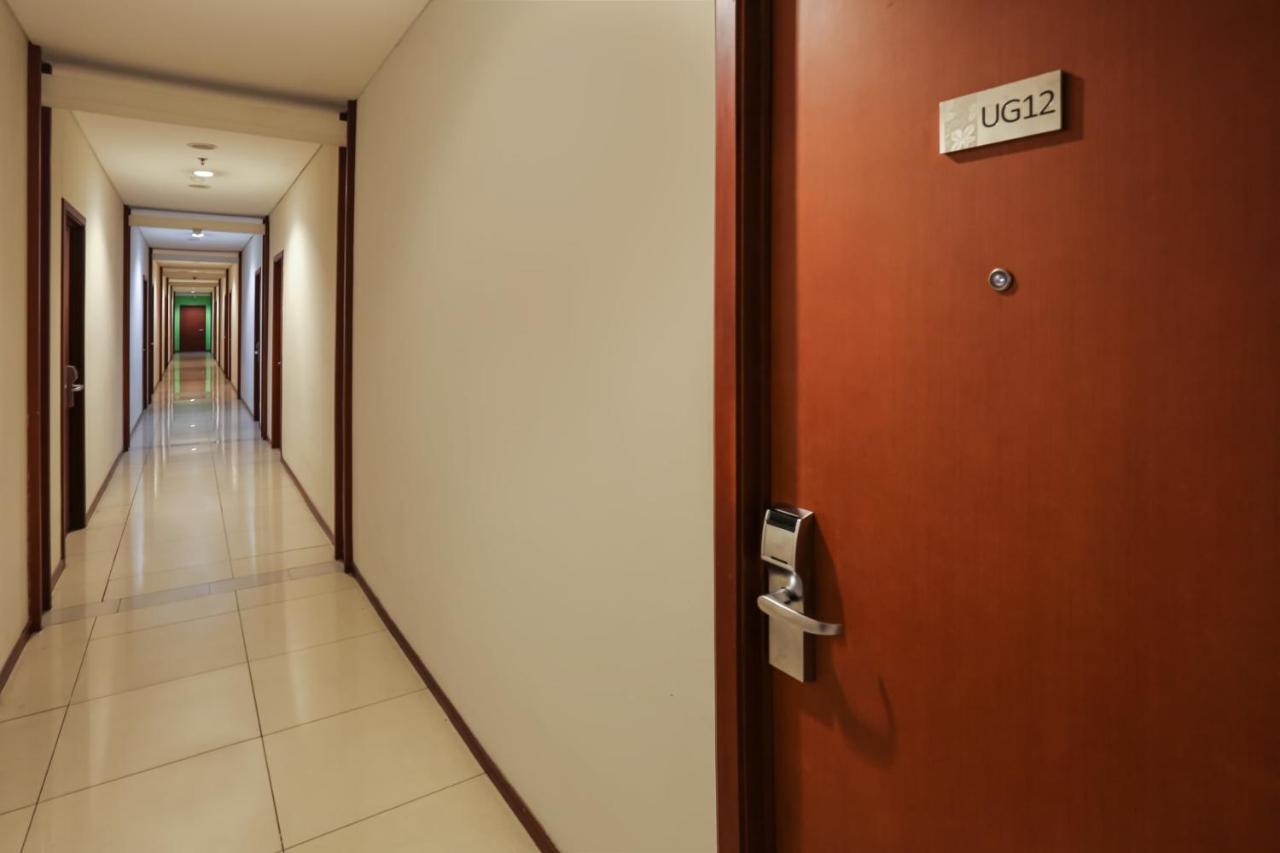 Capital O 1748 Thamrin Condotel Jakarta Exterior photo