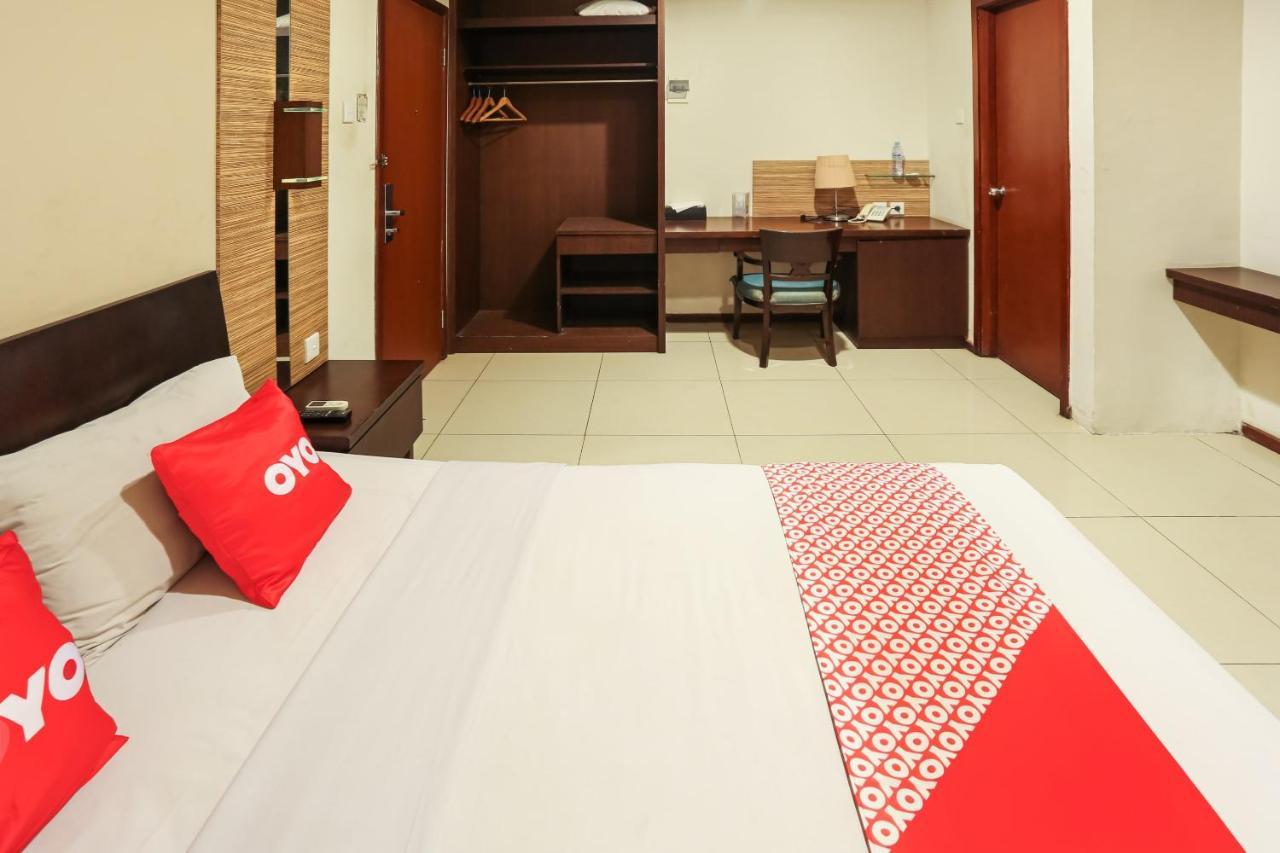 Capital O 1748 Thamrin Condotel Jakarta Exterior photo